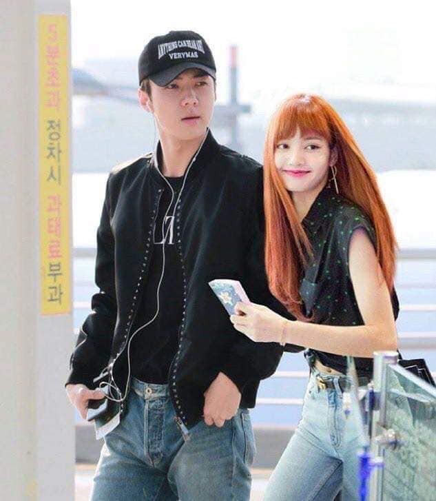 Tr&igrave;nh độ c&ocirc;ng nghệ shipper ng&agrave;y c&agrave;ng khủng, Sehun (EXO) v&agrave; Lisa (BLACKPINK) tr&ocirc;ng như đang hẹn h&ograve; thật - Ảnh 8.