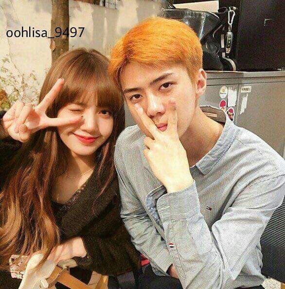 Tr&igrave;nh độ c&ocirc;ng nghệ shipper ng&agrave;y c&agrave;ng khủng, Sehun (EXO) v&agrave; Lisa (BLACKPINK) tr&ocirc;ng như đang hẹn h&ograve; thật - Ảnh 3.