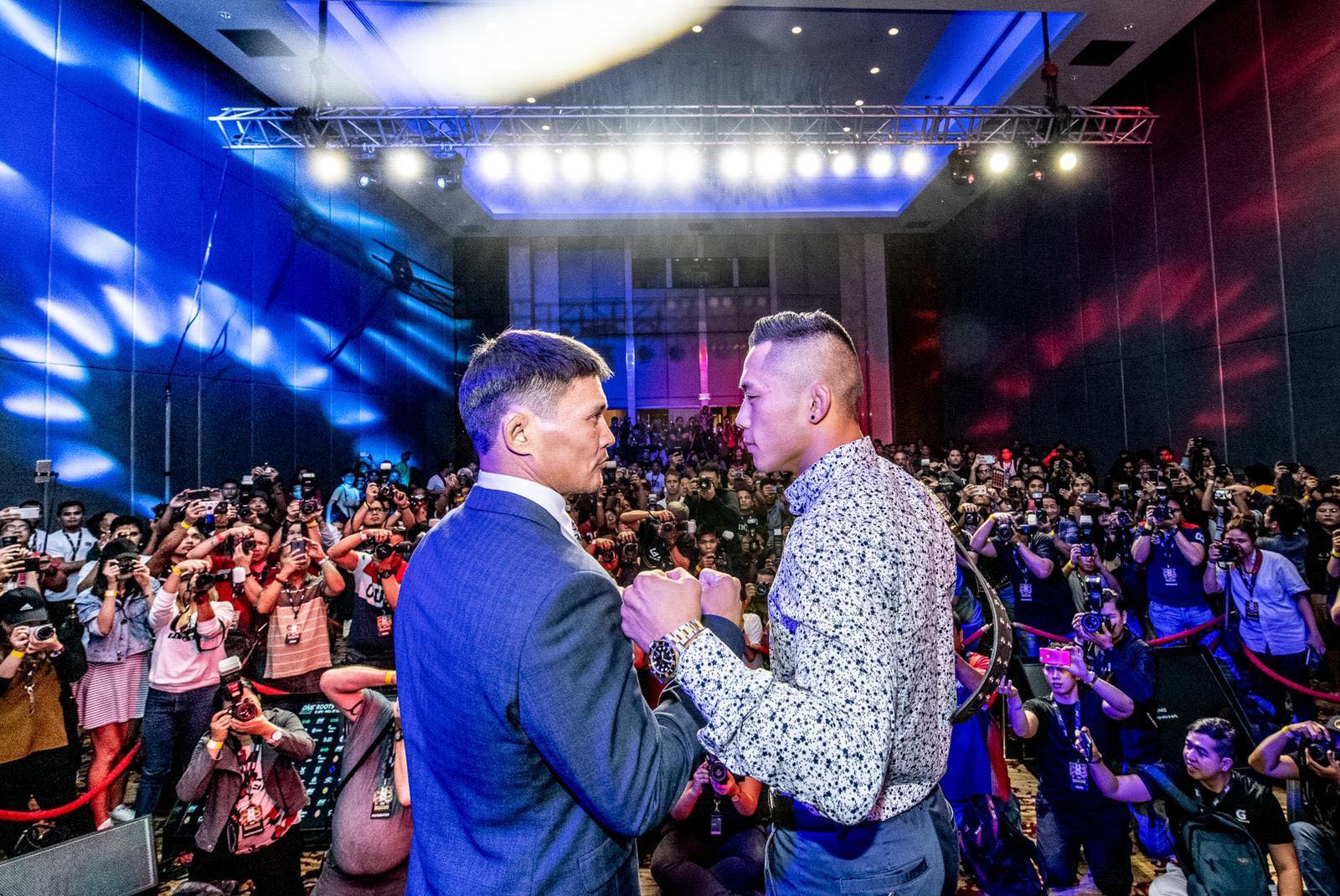 Võ sĩ gốc Việt Martin Nguyễn tự tin trước thềm trận bảo vệ đai vô địch tại giải MMA lớn nhất châu Á - Ảnh 1. Võ sĩ gốc Việt Martin Nguyễn tự tin trước thềm trận bảo vệ đai vô địch tại giải MMA lớn nhất châu Á - Ảnh 1.
