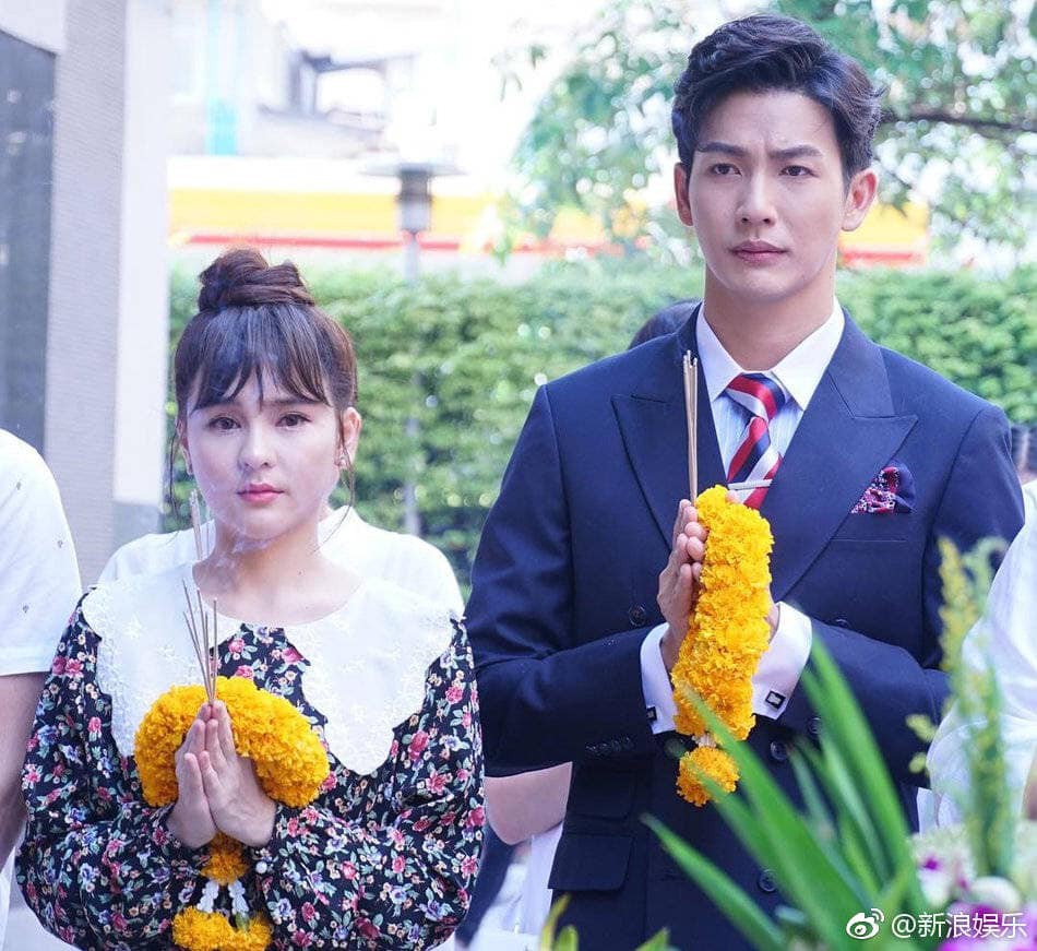 Không thể nhận ra nhan sắc bây giờ của nàng thơ Aom Sushar: Song Hye Kyo Thái Lan đây sao? - Ảnh 9. Không thể nhận ra nhan sắc bây giờ của nàng thơ Aom Sushar: Song Hye Kyo Thái Lan đây sao? - Ảnh 9.