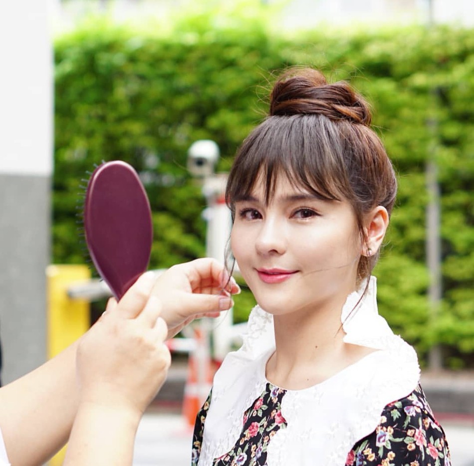 Không thể nhận ra nhan sắc bây giờ của nàng thơ Aom Sushar: Song Hye Kyo Thái Lan đây sao? - Ảnh 11. Không thể nhận ra nhan sắc bây giờ của nàng thơ Aom Sushar: Song Hye Kyo Thái Lan đây sao? - Ảnh 11.