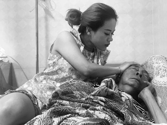 Nghệ sĩ Lê Bình những ngày cuối cùng trên giường bệnh: Hoại tử thân dưới, đau đớn cười trong nước mắt - Ảnh 1.