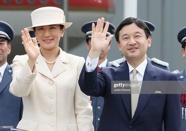 Tân Nhật hoàng Naruhito và vương phi u sầu Masako: Mối tình sét đánh, 6 năm theo đuổi, 3 lần cầu hôn và lời hứa bảo vệ em đến trọn đời - Ảnh 11.