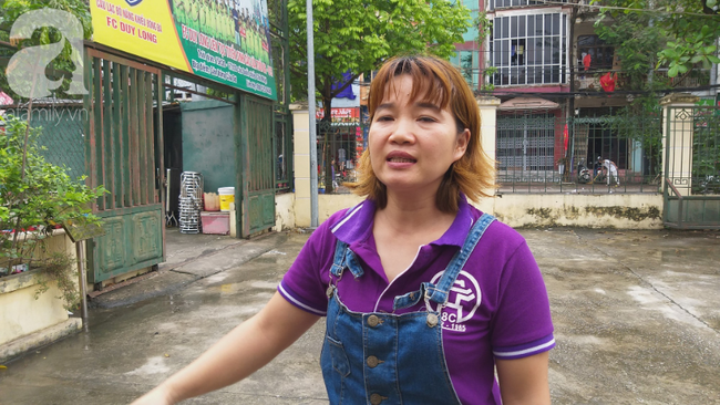 Người ph&aacute;t hiện b&eacute; trai sơ sinh trong th&ugrave;ng r&aacute;c giữa trời mưa lớn: Su&yacute;t ch&uacute;t nữa l&agrave; thằng b&eacute; bị ch&ocirc;n sống rồi - Ảnh 5.