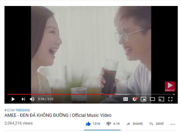 Tr&ograve;n 24h ra mắt, Đen đ&aacute; kh&ocirc;ng đường của t&acirc;n binh AMEE chạm mốc 2 triệu view, v&agrave;o top thịnh h&agrave;nh Youtube - Ảnh 1.