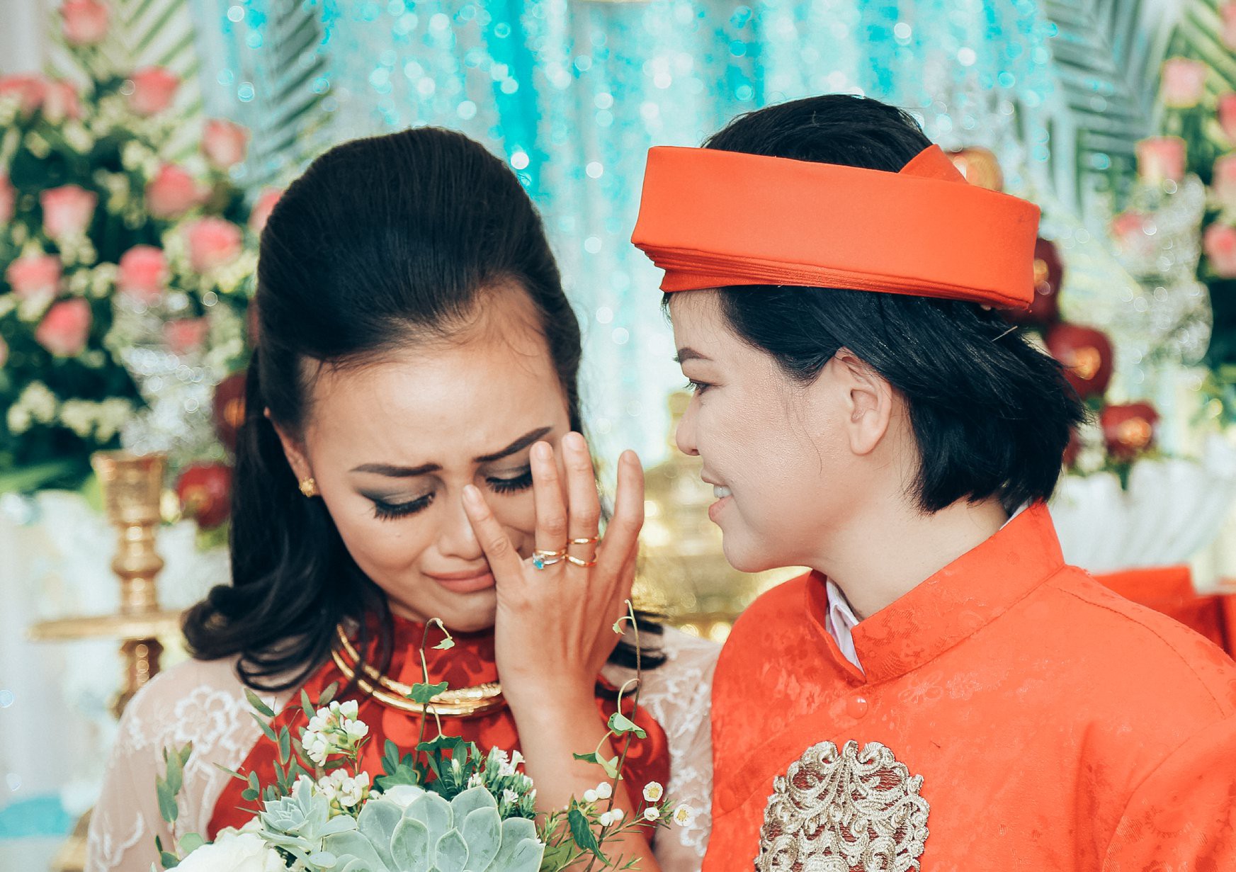 Same Sex Asian Lesbian Couple LoverẢnh có sẵn1104125474 | Shutterstock