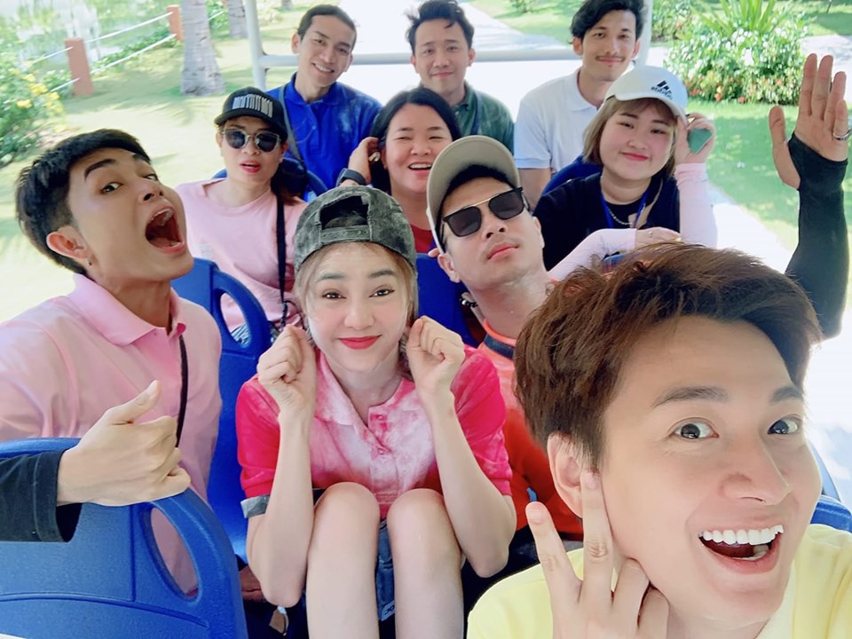 Nhìn Lan Ngọc lấm lem thế này phải chăng Running Man Việt đã phạt người chơi ăn bột? - Ảnh 2. Nhìn Lan Ngọc lấm lem thế này phải chăng Running Man Việt đã phạt người chơi ăn bột? - Ảnh 2.