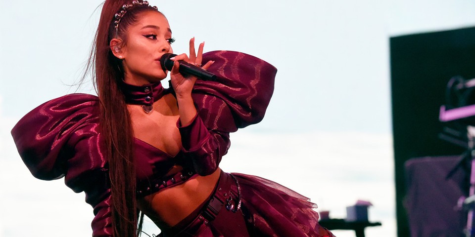 Top 10 ca khúc thành công nhất trên BXH Hot 100 trong quý đầu 2019: Sau tất cả, Ariana Grande vẫn giành ngôi bá chủ - Ảnh 2. Top 10 ca khúc thành công nhất trên BXH Hot 100 trong quý đầu 2019: Sau tất cả, Ariana Grande vẫn giành ngôi bá chủ - Ảnh 2.