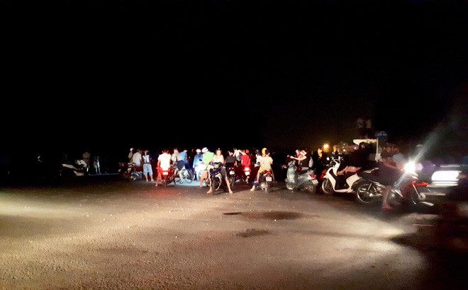 Đi làm 2 ngày không thấy về, người dân tá hoả phát hiện thi thể người đàn ông đang phân hủy dưới cống - Ảnh 1.