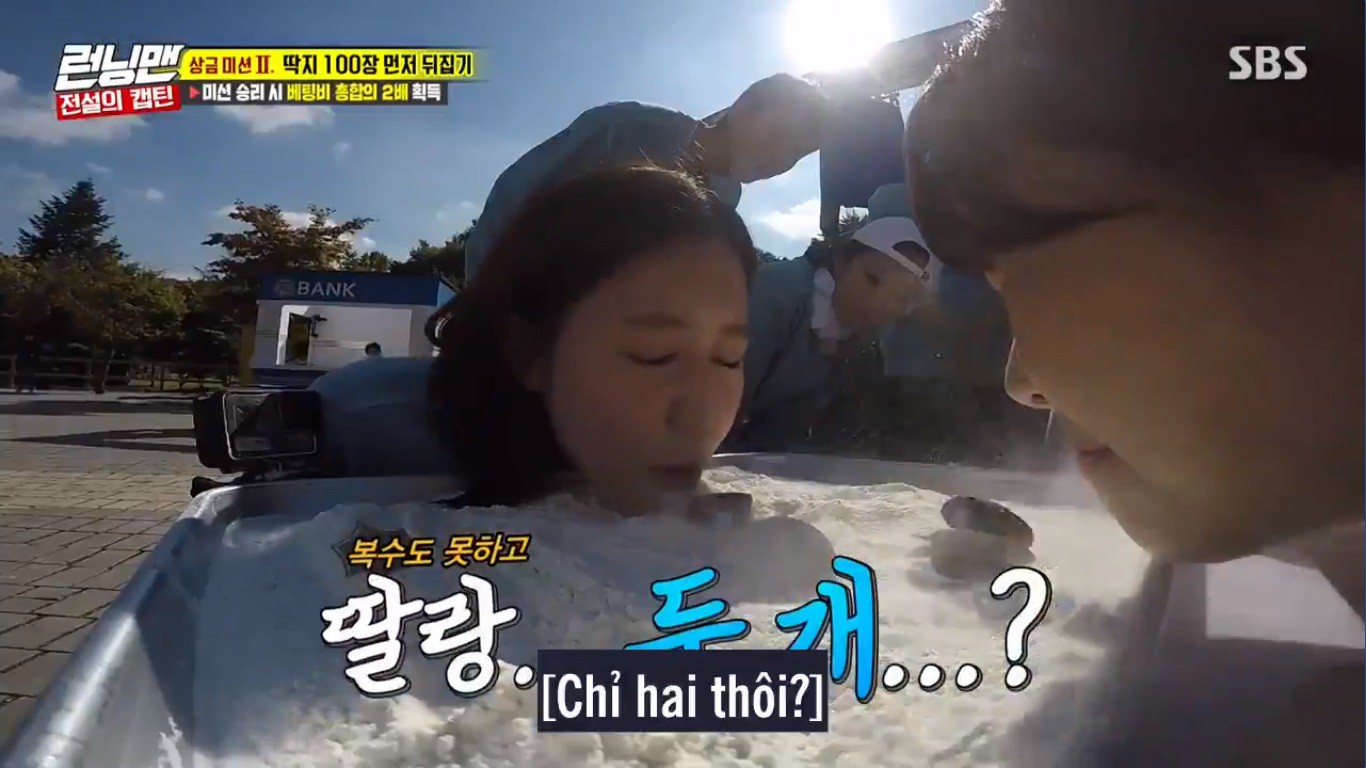 Nhìn Lan Ngọc lấm lem thế này phải chăng Running Man Việt đã phạt người chơi ăn bột? - Ảnh 14. Nhìn Lan Ngọc lấm lem thế này phải chăng Running Man Việt đã phạt người chơi ăn bột? - Ảnh 14.