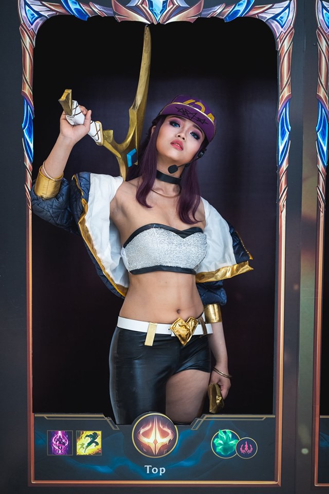 Dàn cosplay cực ngầu và quyến rũ khiến ngày thi đấu thứ 2 vòng bảng MSI 2019 trở nên không thể nóng bỏng hơn - Ảnh 7.