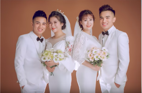 2 ch&uacute; rể giống hệt nhau trong bức ảnh cưới khiến d&acirc;n mạng hoa mắt ch&oacute;ng mặt: Đ&atilde; sinh đ&ocirc;i c&ograve;n l&agrave;m đ&aacute;m cưới c&ugrave;ng ng&agrave;y! - Ảnh 5.
