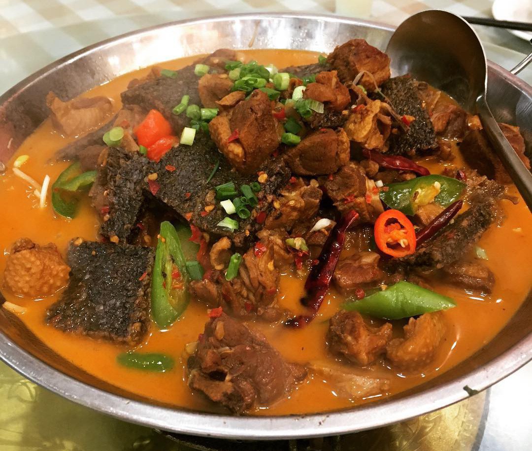 Ngày càng nhiều người đi Phượng Hoàng Cổ Trấn nhưng ngoài cảnh đẹp thì cũng đừng quên có rất nhiều món ngon này - Ảnh 5. Ngày càng nhiều người đi Phượng Hoàng Cổ Trấn nhưng ngoài cảnh đẹp thì cũng đừng quên có rất nhiều món ngon này - Ảnh 5.