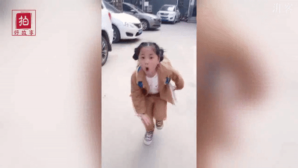 H&aacute;t nh&eacute;p biểu cảm như thật v&agrave; nhảy nh&oacute;t đi&ecirc;u luyện, b&eacute; g&aacute;i 7 tuổi đa t&agrave;i khiến d&acirc;n mạng cười kh&ocirc;ng nhặt được mồm - Ảnh 2.