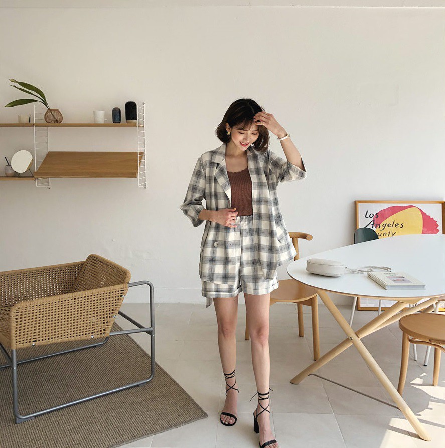 Với set đồ đồng bộ, bạn lười biếng hay kém khoản mix&match đến mấy cũng có thể mặc đẹp - Ảnh 16. Với set đồ đồng bộ, bạn lười biếng hay kém khoản mix&match đến mấy cũng có thể mặc đẹp - Ảnh 16.