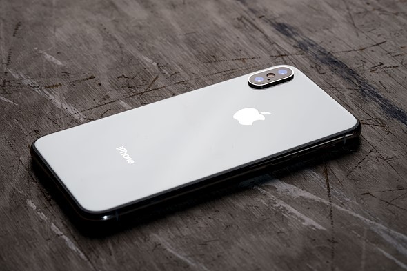 Concept iPhone 2019 nuột thế này nhưng vẫn có một thứ khiến fan tức giận suốt 5 năm liền - Ảnh 2.