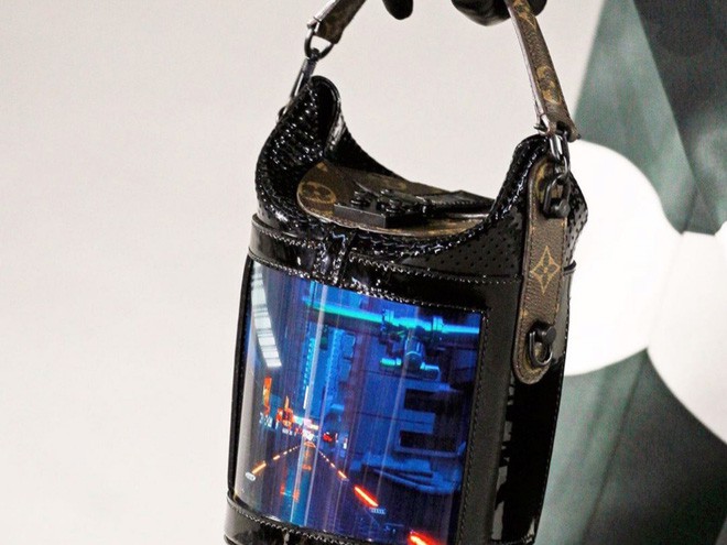 Đẳng cấp mới của Louis Vuitton: Tích hợp màn hình OLED vào túi xách, thời gian hiển thị tận 4 tiếng - Ảnh 3.