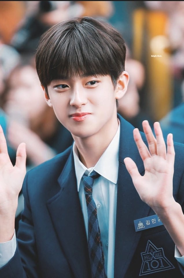 Giống 1 người đã mệt, thí sinh Produce X 101 còn trông hao hao tận 6 người nổi tiếng - Ảnh 10.