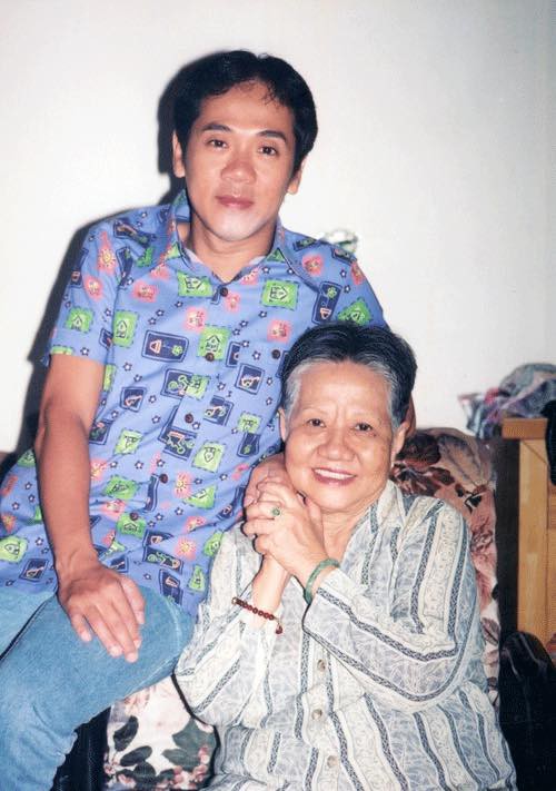 Mẹ NSƯT Thành Lộc qua đời ở tuổi 90, nhiều khán giả và nghệ sĩ gửi lời chia buồn - Ảnh 1.