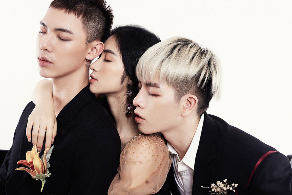Một mặt ủng hộ Đức Phúc, Hòa Minzy lẫn Erik cũng không quên... quảng cáo ca khúc mới của mình - Ảnh 3. Một mặt ủng hộ Đức Phúc, Hòa Minzy lẫn Erik cũng không quên... quảng cáo ca khúc mới của mình - Ảnh 3.