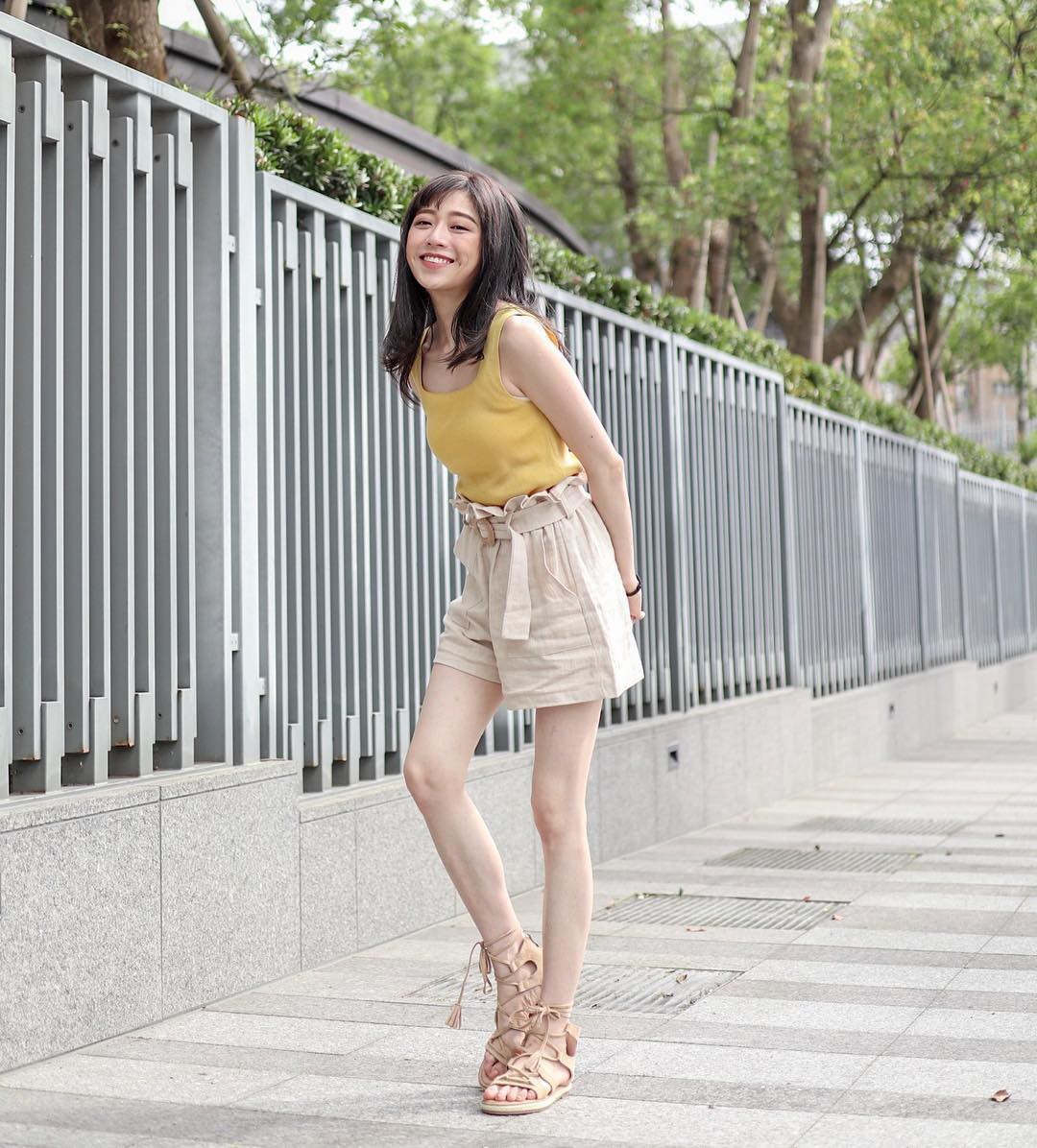 Các quý cô sành điệu đang mê mẩn 5 công thức này, bạn nên cập nhật ngay để khỏi lạc mốt - Ảnh 12. Các quý cô sành điệu đang mê mẩn 5 công thức này, bạn nên cập nhật ngay để khỏi lạc mốt - Ảnh 12.