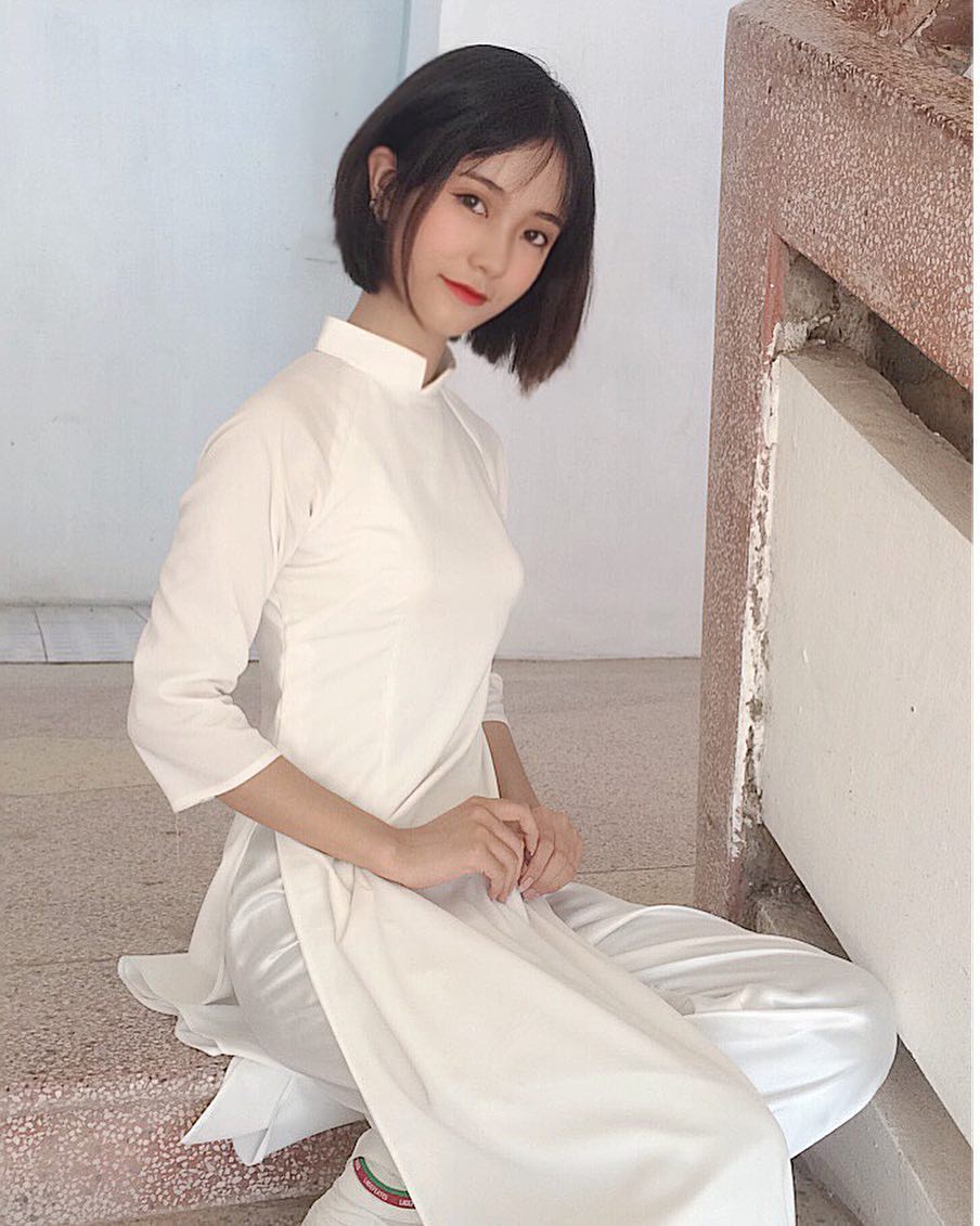 Nữ sinh 2001 được báo Trung gọi là cực phẩm hot girl với nhan sắc trong sáng y nữ chính phim thanh xuân vườn trường - Ảnh 5. Nữ sinh 2001 được báo Trung gọi là cực phẩm hot girl với nhan sắc trong sáng y nữ chính phim thanh xuân vườn trường - Ảnh 5.