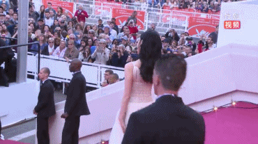 2 mỹ nhân bị đối xử một trời một vực tại Cannes: Cảnh Điềm bị xua đuổi phũ phàng, sao nữ này lại được chào đón - Ảnh 14.