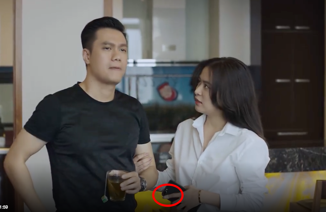 Mê Cung tập 8: Chia sẻ nỗi khổ mất mẹ xong, Lam Anh vẫn bị mẹ chồng tương lai bắt gọt dứa đến nỗi... đứt cả tay? - Ảnh 2. Mê Cung tập 8: Chia sẻ nỗi khổ mất mẹ xong, Lam Anh vẫn bị mẹ chồng tương lai bắt gọt dứa đến nỗi... đứt cả tay? - Ảnh 2.