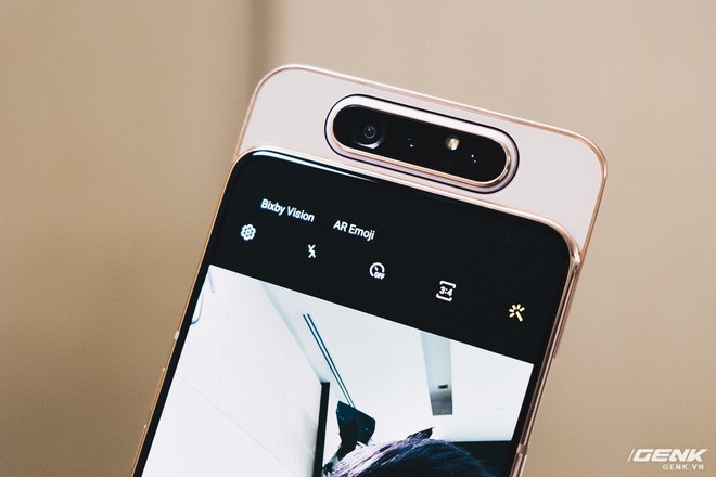 Camera selfie th&ograve; thụt: Xu hướng nhất thời hay tương lai của thị trường smartphone? - Ảnh 5.