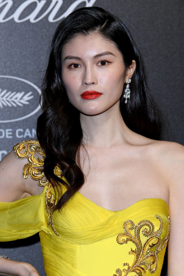 Sự kiện bên lề Cannes: Ming Xi - Sui He cạnh tranh sắc vóc khốc liệt, Lưu Đào - Quan Hiểu Đồng chẳng chịu lép vế - Ảnh 6.