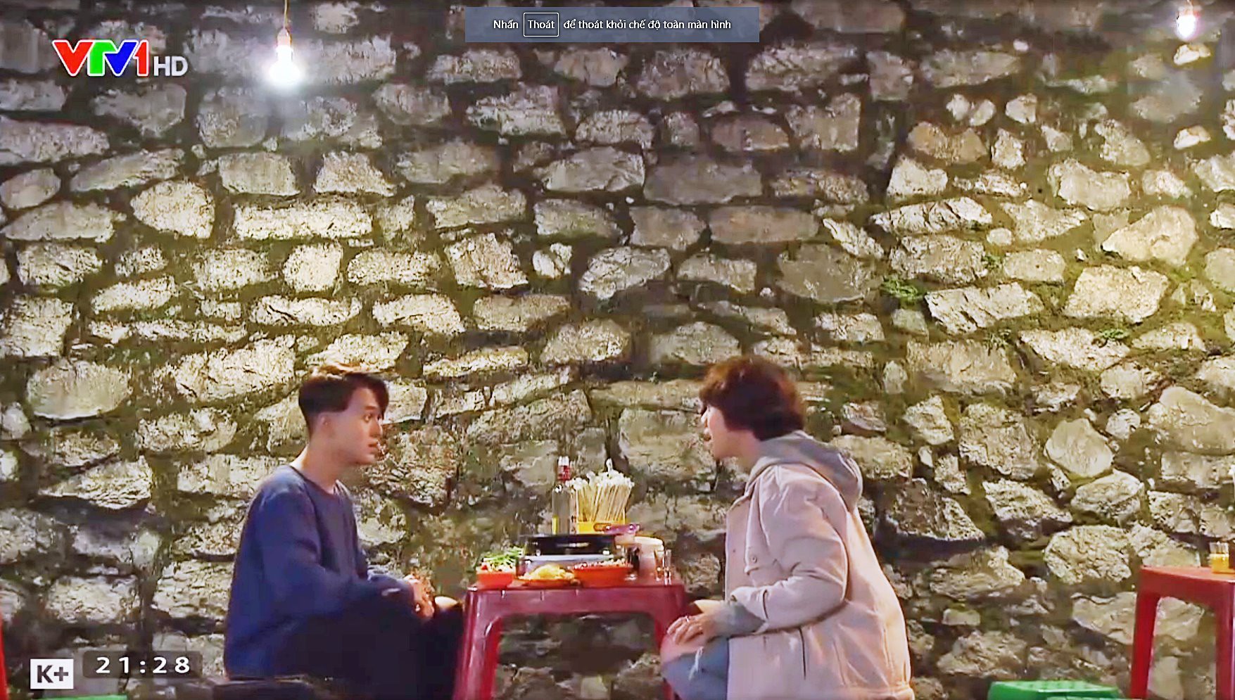 Cư d&acirc;n mạng đ&atilde; nhanh ch&oacute;ng t&igrave;m ra qu&aacute;n b&ograve; nướng tủ của Dương tomboyloichoi v&agrave; Bảo trong Về nh&agrave; đi con - Ảnh 2.