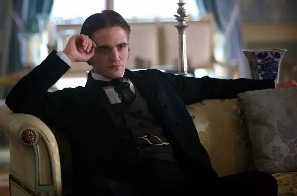 Từ Ma Cà Rồng đến Người Dơi, Robert Pattinson đã dùng 11 năm để phản công bạn gái cũ - Ảnh 10.