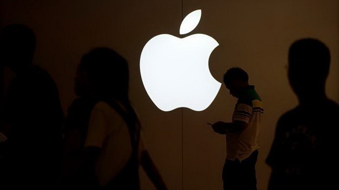 Apple gặp biến lớn tại Trung Quốc: Dân tình kháo nhau tẩy chay không dùng, ủng hộ Huawei - Ảnh 1.