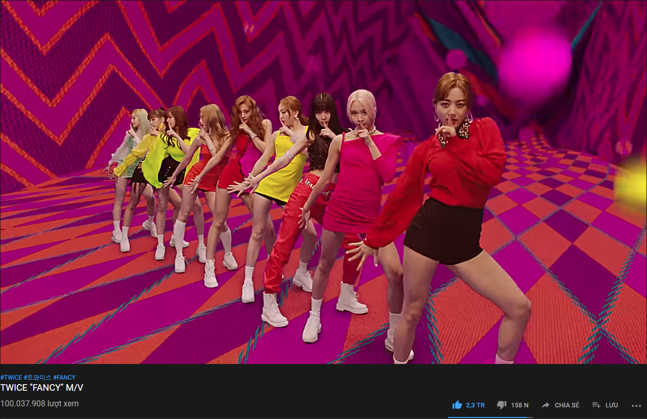 Vượt cả BIGBANG và EXO, TWICE chính thức trở thành nữ vương YouTube chỉ xếp sau BTS - Ảnh 1. Vượt cả BIGBANG và EXO, TWICE chính thức trở thành nữ vương YouTube chỉ xếp sau BTS - Ảnh 1.