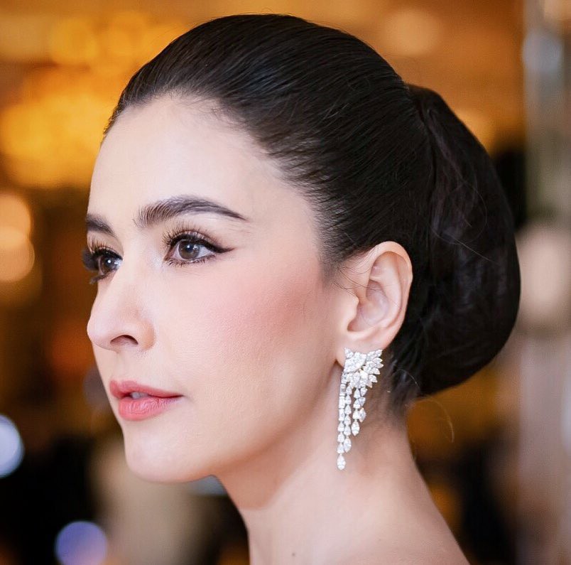 Thái Lan tụ hội dàn mỹ nhân sở hữu khung xương mặt đẹp nhất: Mình Hoa hậu chuyển giới lấn át dàn đại mỹ nhân U40! - Ảnh 35.