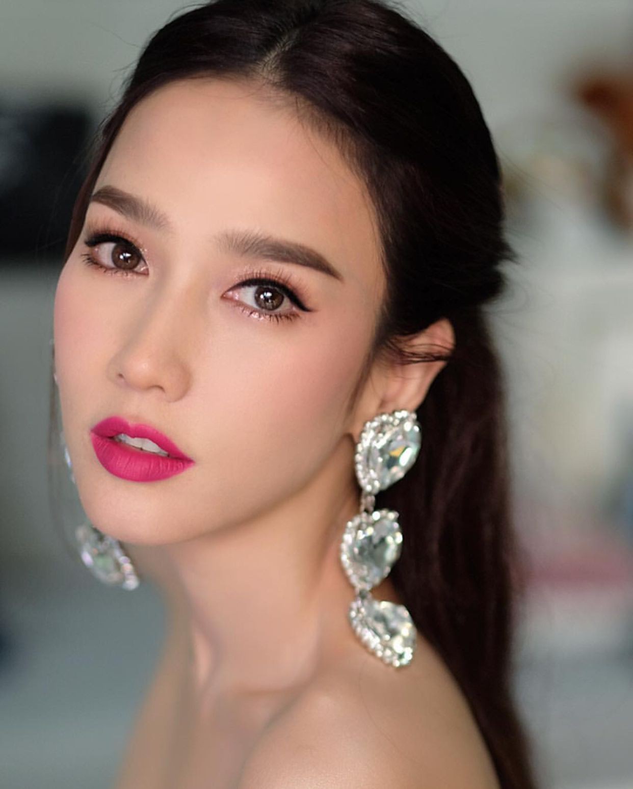 Thái Lan tụ hội dàn mỹ nhân sở hữu khung xương mặt đẹp nhất: Mình Hoa hậu chuyển giới lấn át dàn đại mỹ nhân U40! - Ảnh 45.