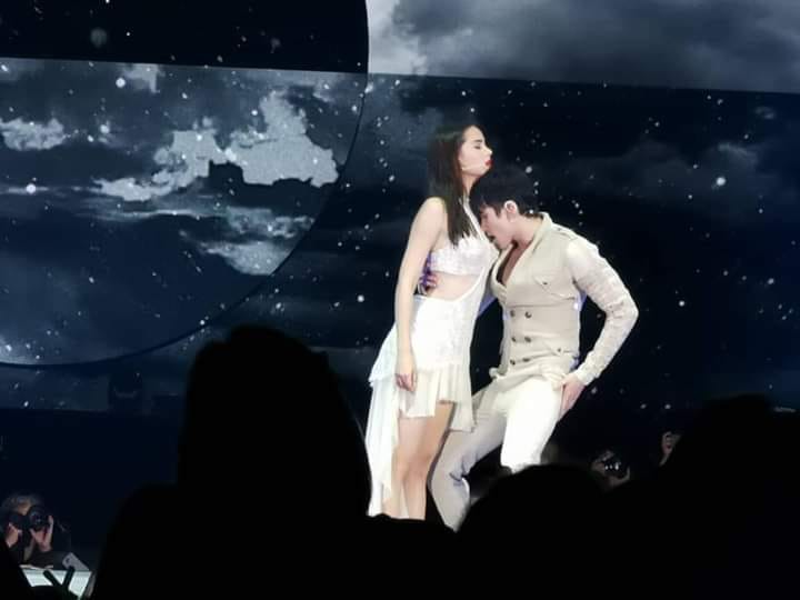 Cặp tiên đồng ngọc ngữ hot nhất Thái Lan Nadech - Yaya bị ném đá thậm tệ vì màn tương tác phản cảm nhức mắt - Ảnh 8. Cặp tiên đồng ngọc ngữ hot nhất Thái Lan Nadech - Yaya bị ném đá thậm tệ vì màn tương tác phản cảm nhức mắt - Ảnh 8.