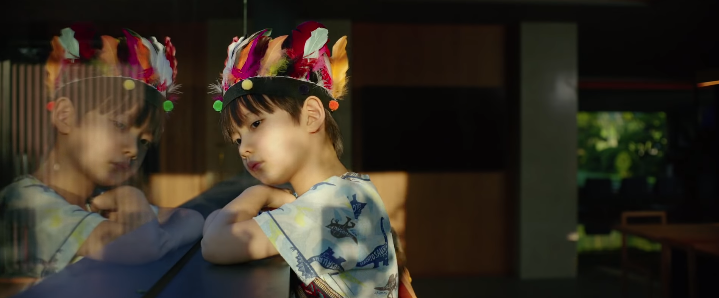 Parasite: Phim kí sinh trùng xứ Hàn nhận được phản ứng bùng nổ tại LHP Cannes 2019 - Ảnh 7. Parasite: Phim kí sinh trùng xứ Hàn nhận được phản ứng bùng nổ tại LHP Cannes 2019 - Ảnh 7.