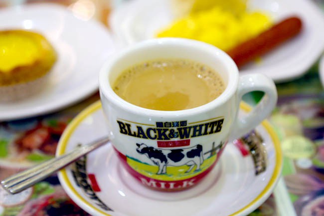 Bí mật về bộ ba hoàng kim khiến trà sữa Hong Kong ngon nức tiếng thế giới - Ảnh 3.
