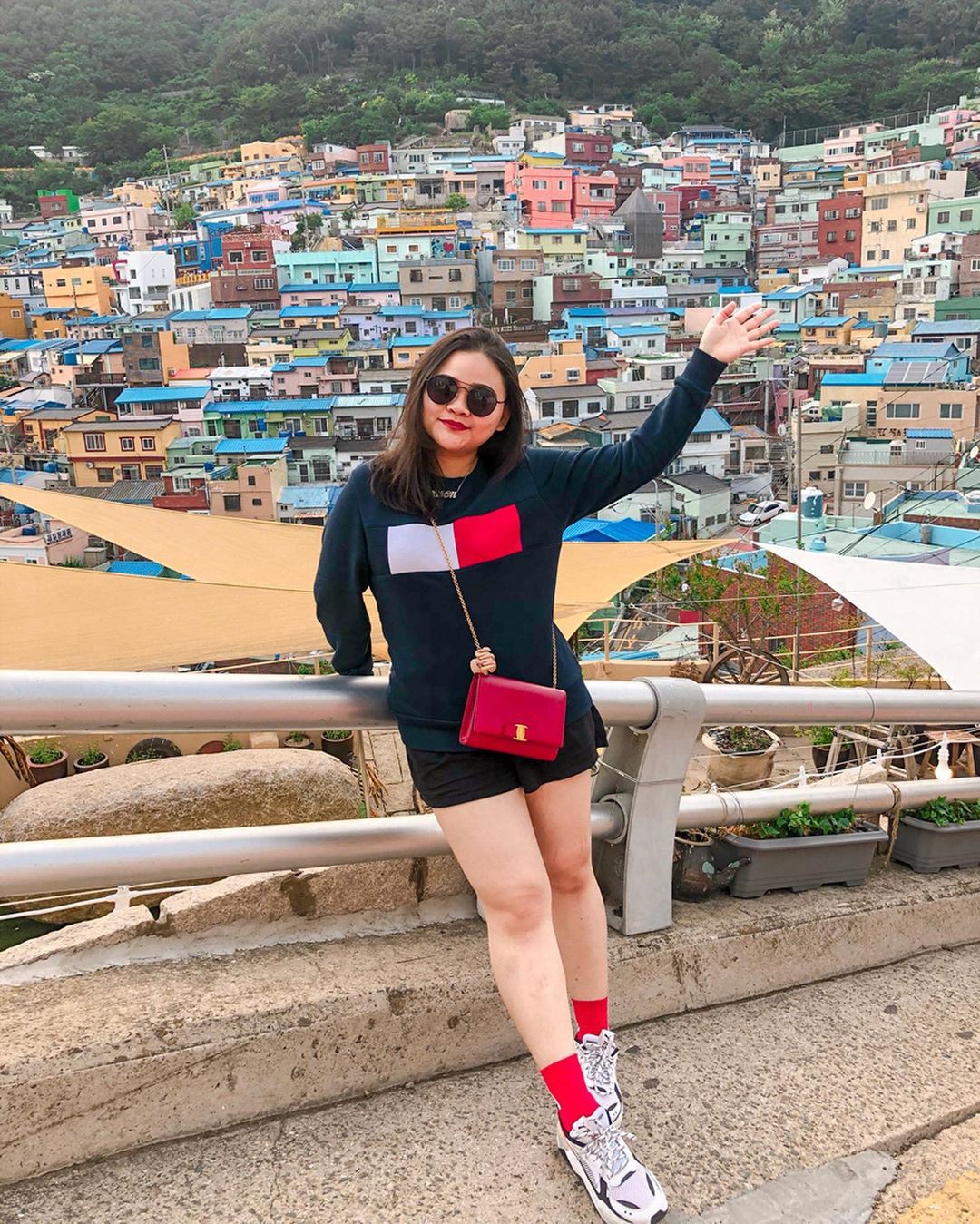 Làng cổ Gamcheon: Từ một khu ổ chuột trở thành Santorini của Hàn Quốc - Ảnh 10. Làng cổ Gamcheon: Từ một khu ổ chuột trở thành Santorini của Hàn Quốc - Ảnh 10.
