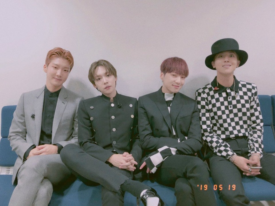 Đánh bại BIGBANG và iKON, WINNER là nhóm thứ 2 ở YG sau BLACKPINK đạt thành tích ấn tượng này - Ảnh 2. Đánh bại BIGBANG và iKON, WINNER là nhóm thứ 2 ở YG sau BLACKPINK đạt thành tích ấn tượng này - Ảnh 2.