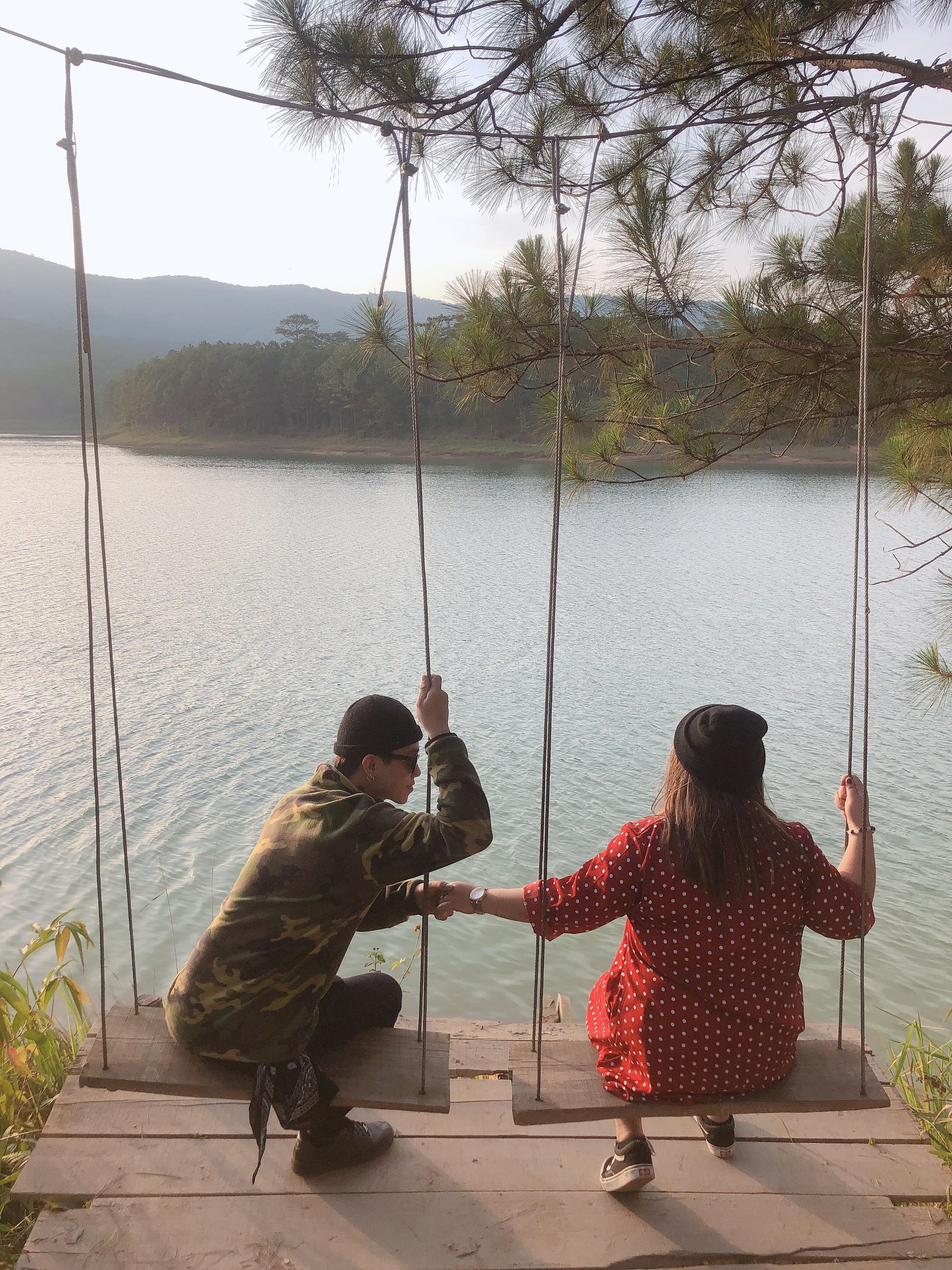 Couple “đũa lệch chồng gầy vợ béo cưới nhau sau 2 tháng hẹn hò: Cầu hôn qua video call, quyết không cho vợ giảm cân vì lý do này - Ảnh 7. Couple “đũa lệch chồng gầy vợ béo cưới nhau sau 2 tháng hẹn hò: Cầu hôn qua video call, quyết không cho vợ giảm cân vì lý do này - Ảnh 7.