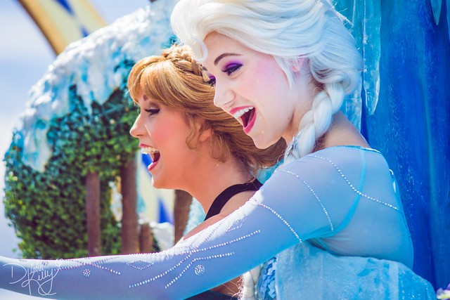 9 bí mật đằng sau vẻ hào nhoáng của những cô công chúa làm việc tại Disney World - Ảnh 8.