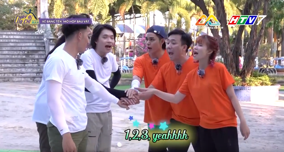 Running Man: Không ngờ có ngày thánh chơi dơ BB Trần lại bị xé bảng tên chỉ vì... quá tin người! - Ảnh 2. Running Man: Không ngờ có ngày thánh chơi dơ BB Trần lại bị xé bảng tên chỉ vì... quá tin người! - Ảnh 2.