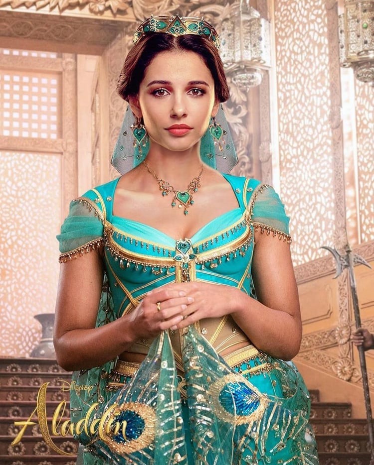 Jasmine đầu tiên của Aladdin Naomi Scott: Vẻ đẹp lai Á - Âu gây bão, từ ca sĩ vô danh thành công chúa mới của Disney - Ảnh 8. Jasmine đầu tiên của Aladdin Naomi Scott: Vẻ đẹp lai Á - Âu gây bão, từ ca sĩ vô danh thành công chúa mới của Disney - Ảnh 8.