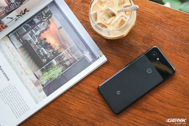 Trên tay Google Pixel 3a tại Việt Nam: không đẹp, 1 camera nhưng hoàn toàn có thể khiến nhiều ông lớn nghìn đô tâm phục, khẩu phục - Ảnh 4.