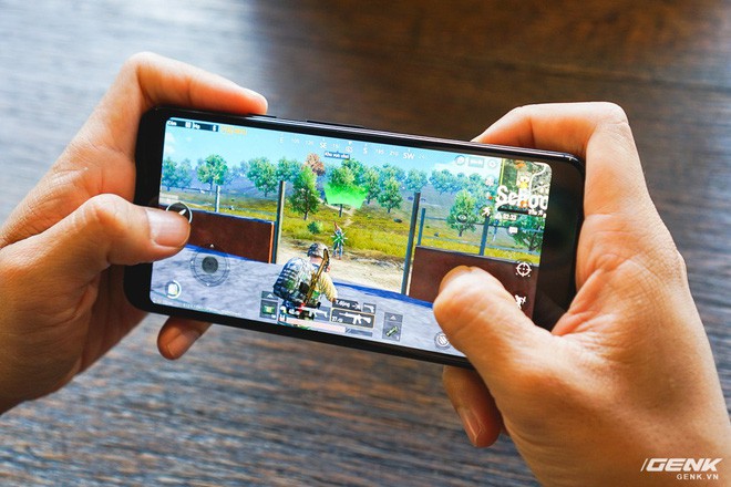 Trên tay Google Pixel 3a tại Việt Nam: không đẹp, 1 camera nhưng hoàn toàn có thể khiến nhiều ông lớn nghìn đô tâm phục, khẩu phục - Ảnh 47.