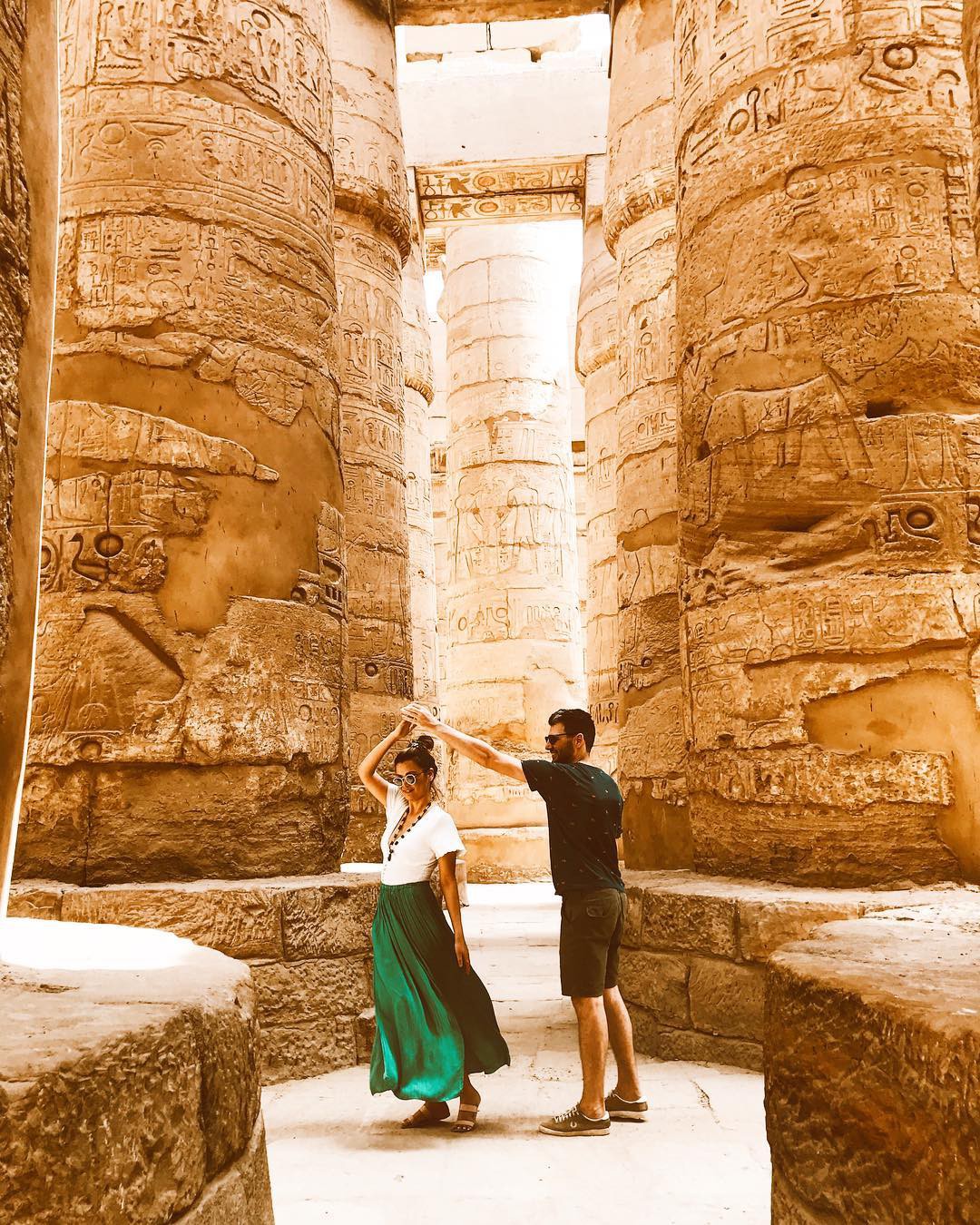 Đền Karnak: Bảo tàng ngoài trời lớn nhất thế giới, khiến giới blogger du lịch mê mẩn khi đặt chân đến Ai Cập - Ảnh 1. Đền Karnak: Bảo tàng ngoài trời lớn nhất thế giới, khiến giới blogger du lịch mê mẩn khi đặt chân đến Ai Cập - Ảnh 1.