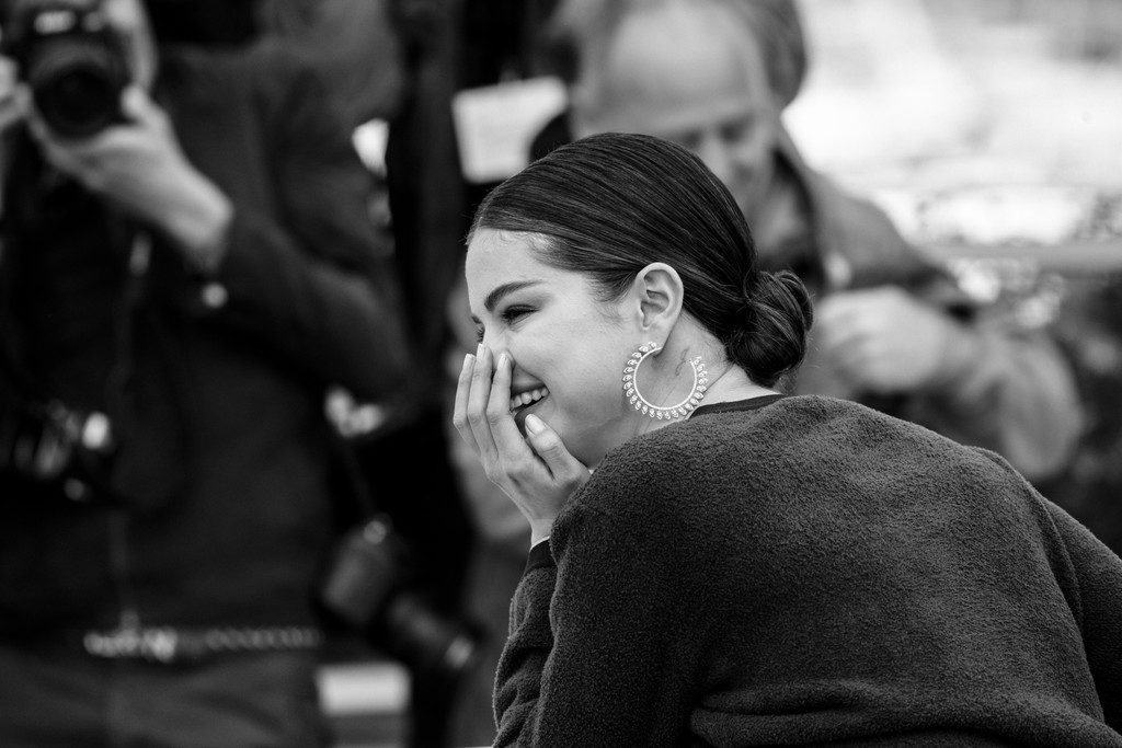 Top khoảnh khắc đắt giá nhất Cannes 2019: Dàn mỹ nhân 9X bất ngờ chiếm đa số, Selena và cặp đôi Brooklyn ấn tượng mạnh - Ảnh 2. Top khoảnh khắc đắt giá nhất Cannes 2019: Dàn mỹ nhân 9X bất ngờ chiếm đa số, Selena và cặp đôi Brooklyn ấn tượng mạnh - Ảnh 2.