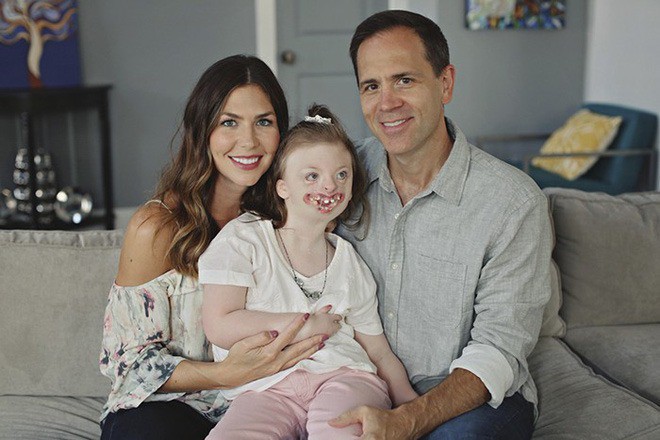 B&eacute; g&aacute;i từng bị miệt thị c&ocirc;ng khai v&igrave; diện mạo khiếm khuyết g&acirc;y x&uacute;c động MXH, tr&uacute;t hơi thở cuối c&ugrave;ng ở tuổi l&ecirc;n 10 - Ảnh 1.